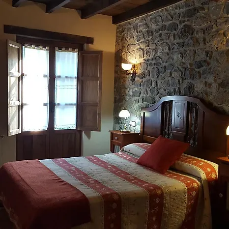 فندق Rural Casa Cueto *