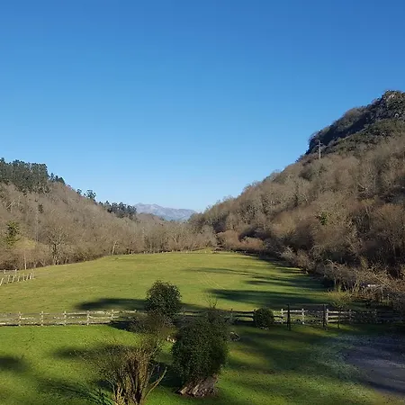 מלון Rural Casa Cueto *